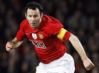 Ryan Giggs duoc huong luong cao nhat the gioi? hinh anh