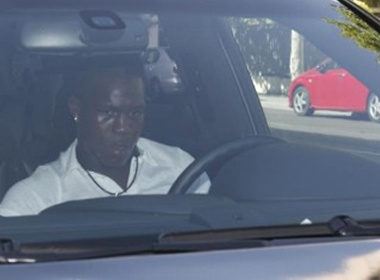 ‘Sao’ Real bi canh sat ‘tom co’ hinh anh