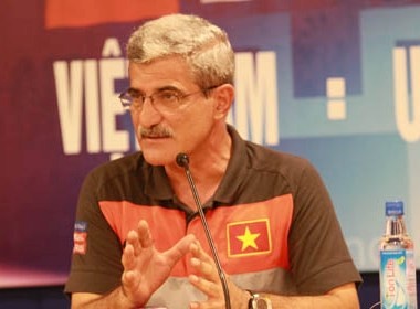 Ong To cho DT Olympic hinh anh