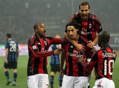 Danh bai Inter, Milan giu vung ngoi dau hinh anh