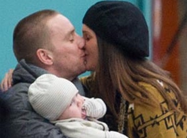 Buoi di choi vui ve cua gia dinh Danielle Lloyd hinh anh