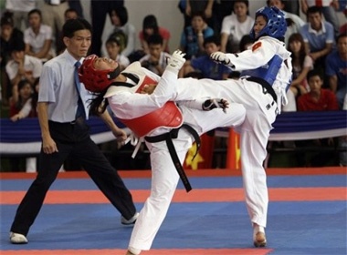 Ngay thi dau thu 5: Viet Nam van vang bong vang hinh anh