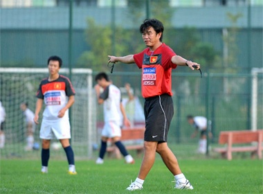 HLV Phan Thanh Hung xin vang mat hinh anh