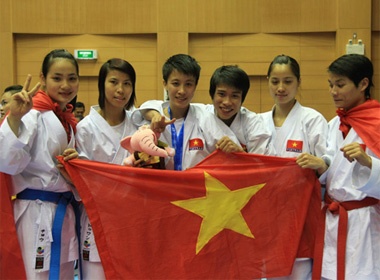 Ngay thi dau cuoi cung cua Doan Viet Nam hinh anh