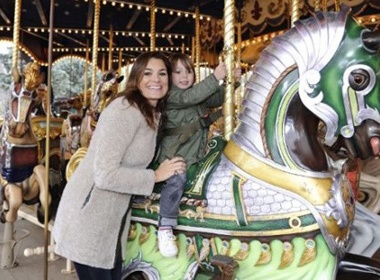 Giang sinh som cua vo con Buffon hinh anh