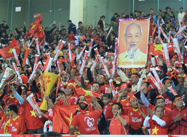 Nhin lai 90 phut nghet tho tren san My Dinh hinh anh