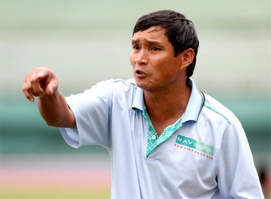 HLV Mai Duc Chung: 'Viet Nam se vo dich neu la chinh minh' hinh anh