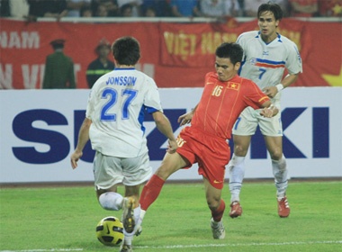 Hai hau ve canh DTVN dinh chan thuong hinh anh