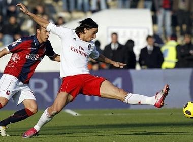 Ibra lai toa sang, Milan 'vui dap' Bologna hinh anh