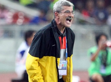 HLV Calisto: ‘Malaysia xung dang thang’ hinh anh