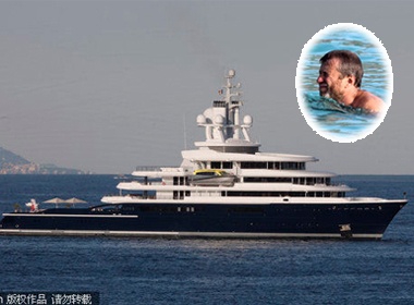 Ong chu Chelsea lai sieu du thuyen di nghi cung ban gai hinh anh