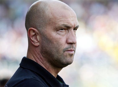 Walter Zenga ap sat ‘ghe nong’ tai Inter hinh anh