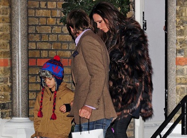 Nha Becks vui Giang Sinh ben ban be hinh anh