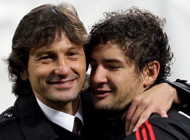 Pato ‘tru eo’ thay cu Leonardo hinh anh