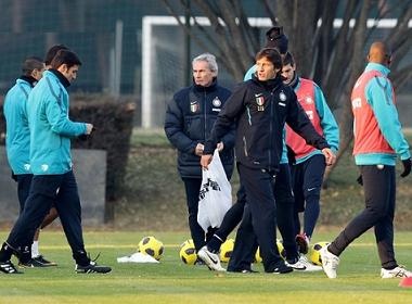 Inter Milan - Napoli: Cho qua 'li xi' cua Leo hinh anh