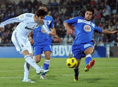 Kaka va co hoi 'ghi diem' trong mat Mourinho hinh anh