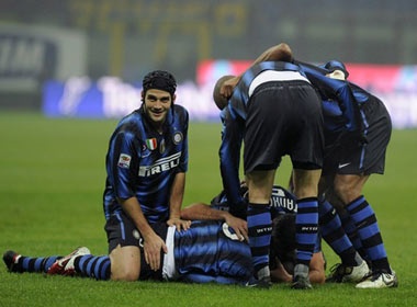 Inter noi khong voi ky chuyen nhuong mua dong hinh anh