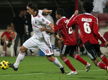 Udinese - Co hoi cho AC Milan but pha hinh anh