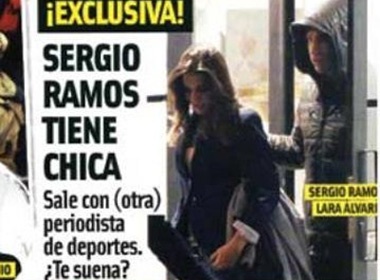 Ramos 'ganh dua' voi Iker Casillas hinh anh