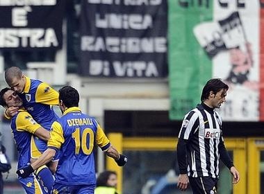 Napoli - Juventus: Guong day noi khong, Lao phu nhan? hinh anh