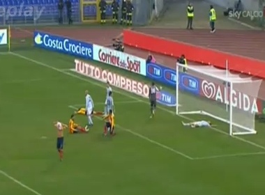 ‘Cu dup’ cuu thua cua hau ve Lazio hinh anh