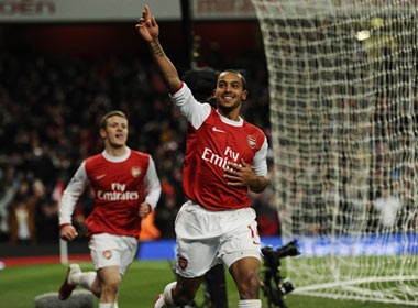 Arsenal dat ve vao chung ket League Cup? hinh anh