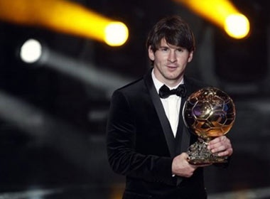 Xon xao van de kiem phieu bau ‘Qua bong vang FIFA’ hinh anh