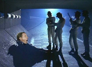 Di ‘san nguoi’, HLV Redknapp… gap cuop hinh anh