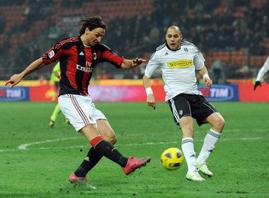 Juve hut buoc, Milan vung ngoi dau hinh anh