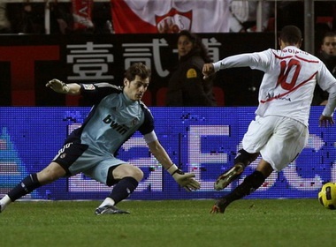 Barca va Real huong toi tran chung ket trong mo hinh anh