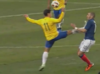 Hoc De Jong, Hernanes dung kung-fu ha Benzema hinh anh