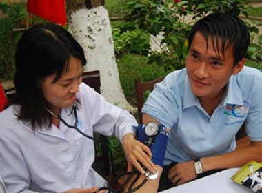 Cong Vinh chung tay hien mau cuu nguoi hinh anh