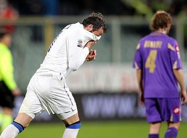 Pazzini giup Inter chinh phuc thanh Florence hinh anh