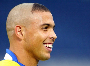 Ronaldo va ky niem au tho trong toi hinh anh