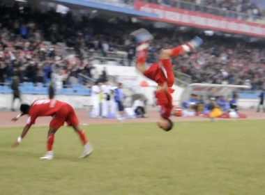 Man salto doi ngau hung cua tien dao Hai Phong hinh anh