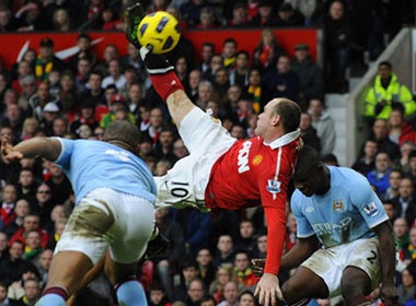 Pha lam ban sanh ngang kiet tac cua Rooney hinh anh