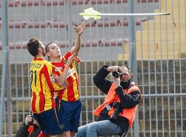 Juve guc nga tren san Lecce sau 12 nam hinh anh