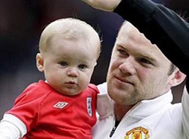 Nha Rooney bi tong tien hinh anh