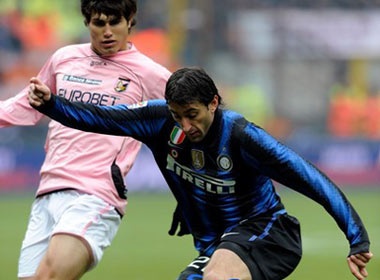 Diego Milito quyet bam tru Giuseppe Meazza hinh anh