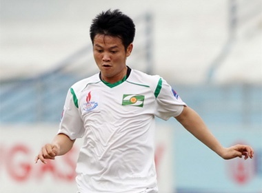 Van Quyen: 'Chi mong duoc choi bong' hinh anh