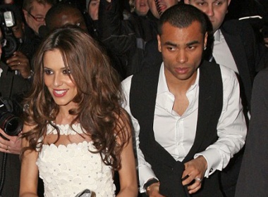 A.Cole ‘tau’ biet thu trieu do lay long vo cu hinh anh