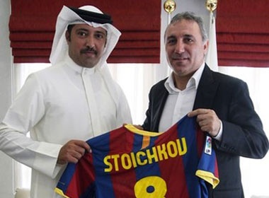 ‘Qua bong vang chau Au’ xin ung cu chuc HLV DTVN hinh anh