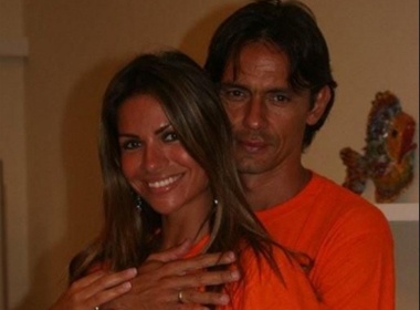 Inzaghi chia tay sieu mau xinh dep hinh anh