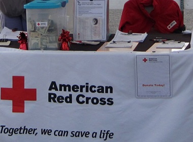 CLB LA Galaxy quyen tien giup do Nhat Ban hinh anh