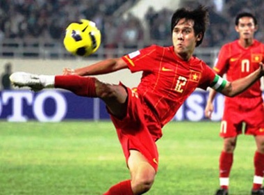 Cac chuyen gia nhan dinh ve Qua bong vang truoc gio G hinh anh