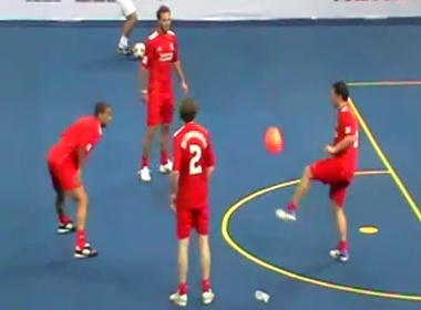 Cuu 'sao' Liverpool nguong ngung vi bieu dien hinh anh