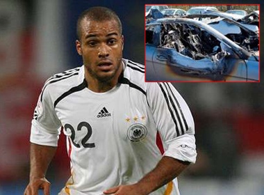 Sieu xe cua cau thu Duc bong nhien phat no hinh anh