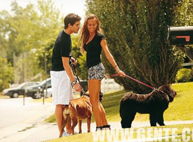 Cau thu Real sap cuoi nu VDV tennis hinh anh