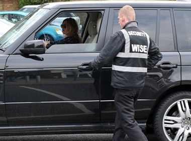 Abbey Clancy thue bao ve rieng hinh anh