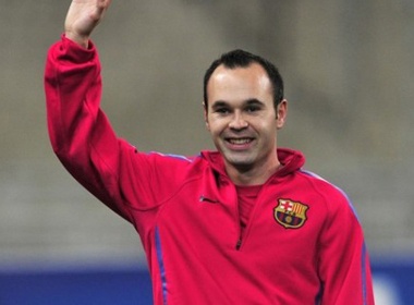 Iniesta hanh phuc khi co con hinh anh